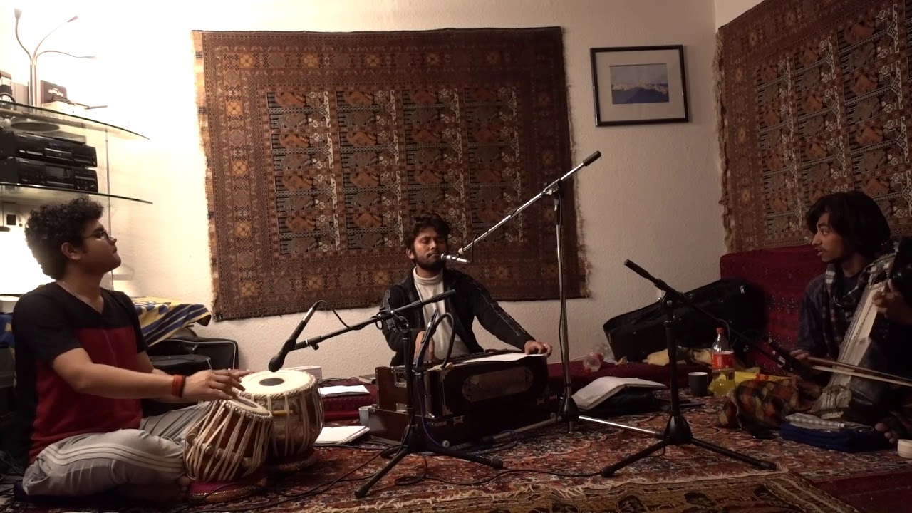 Arghya Sarkar انقدر مستم که از چشمم شراب اید بیرون