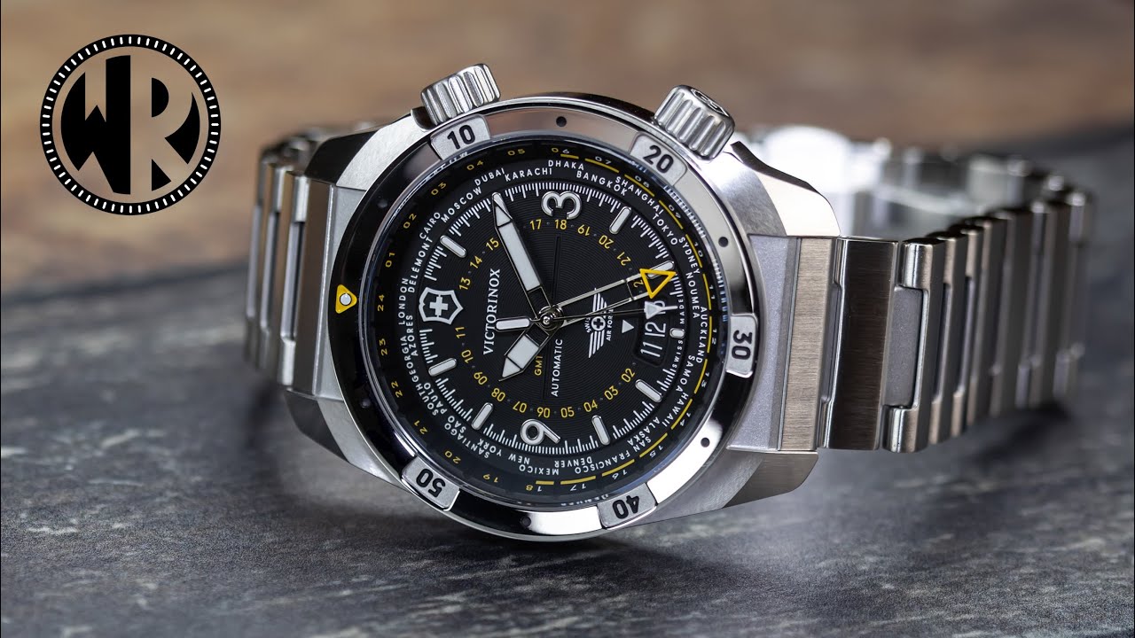 Практический обзор Victorinox Air Pro. Отслеживайте три часовых пояса стильно!