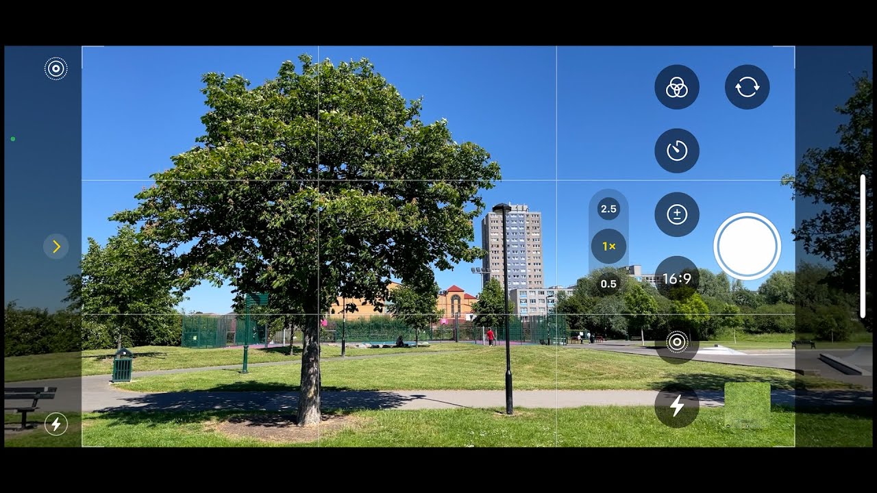 How to Use the iPhone Camera Rule of Thirds Grid / Golden Ratio / Tutorial