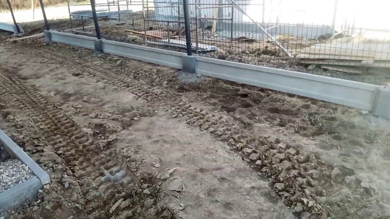 równanie niwelacja działki terenu sprzątanie po budowie Radom Poland Bobcat minikoparka