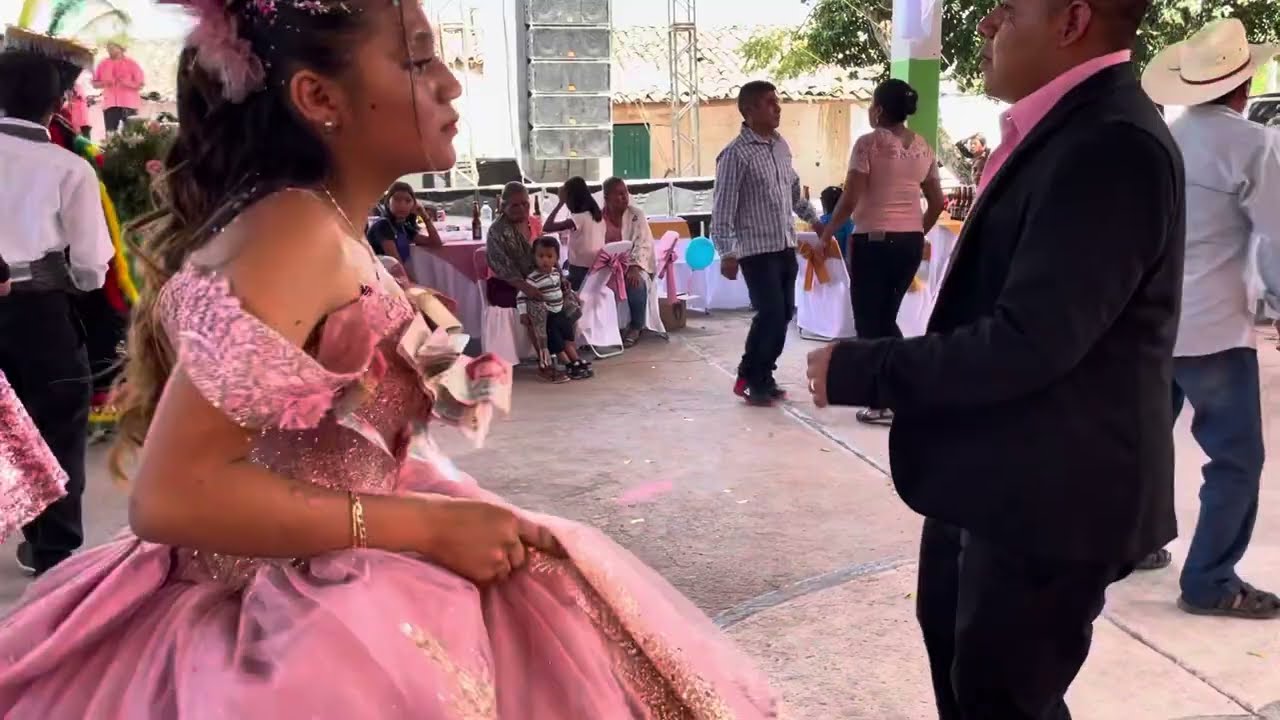 LOS XV DE YULIANA  EN XALATZALA GUERRERO DESDE OAXACA LLEGA BANDA NK