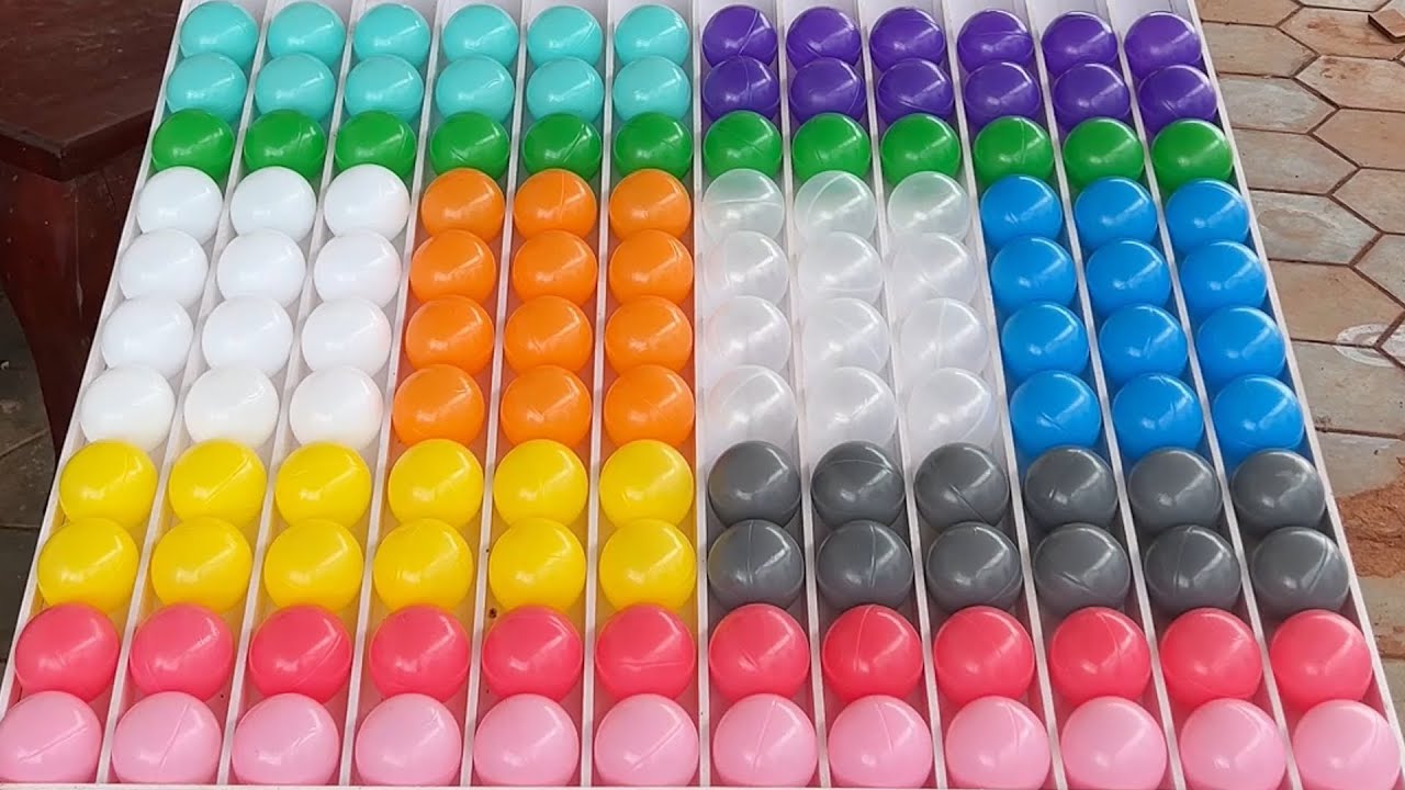 Sorting Balls Color designed to train your brain