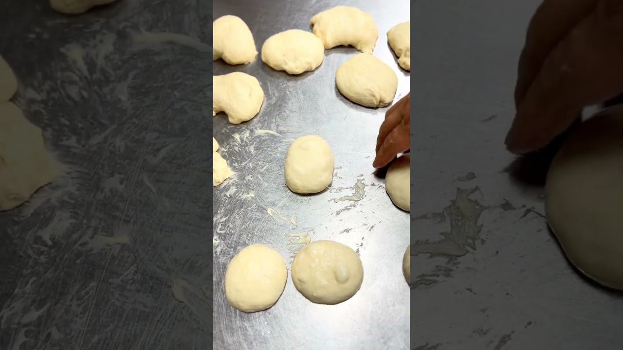 5Pav Recipe: Soft and were historically kneaded with feet. To make them, activate 18g yeast in 290ml