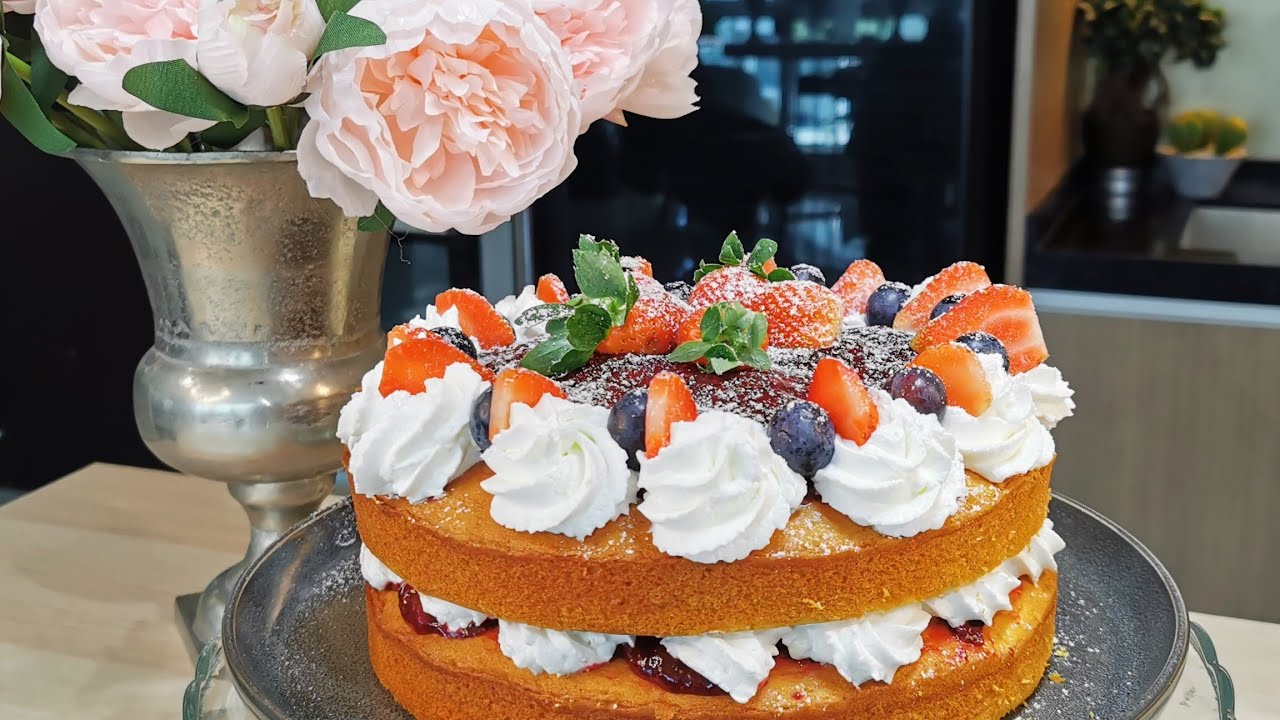 Resepi Victoria Sandwich Cake | The Best Victoria Sandwich Cake
