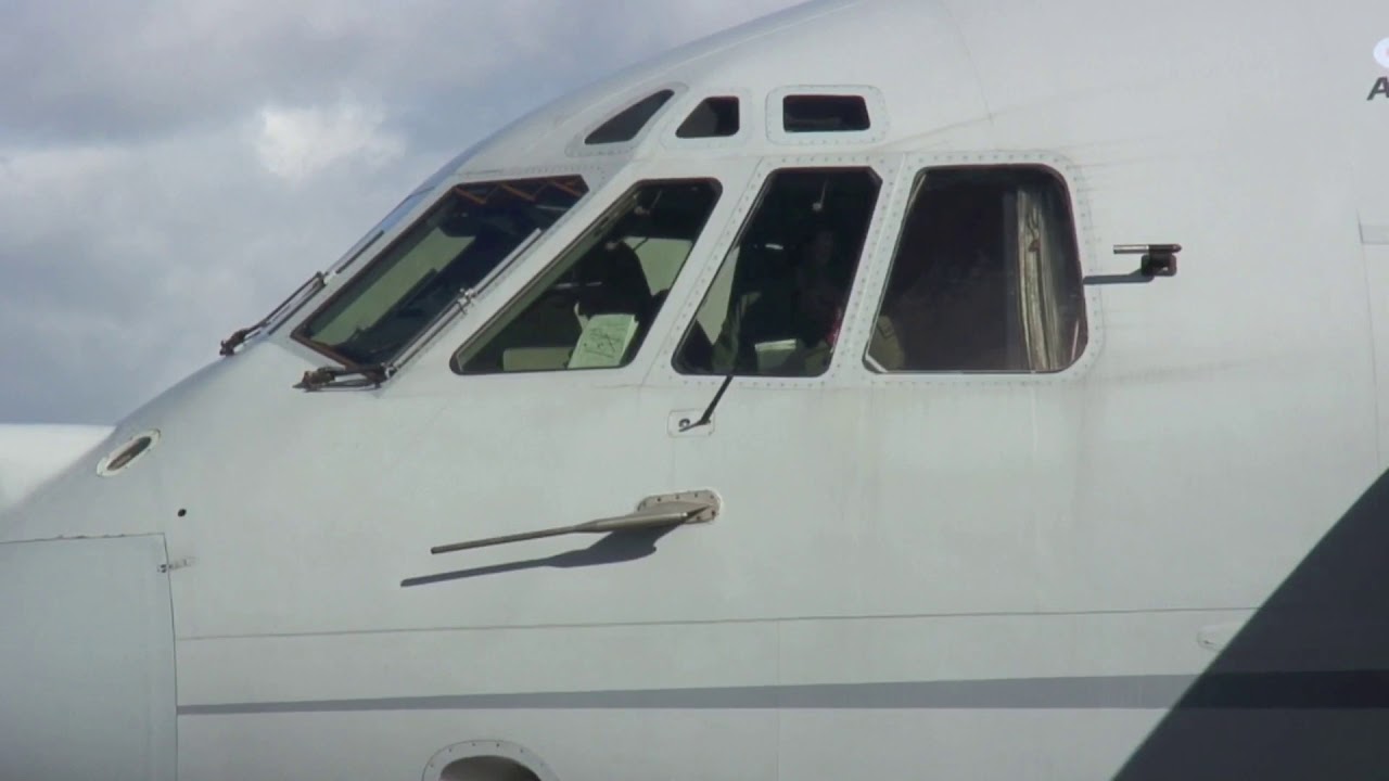 Royal Air Force Vickers VC-10 crew board Conway engine spool up