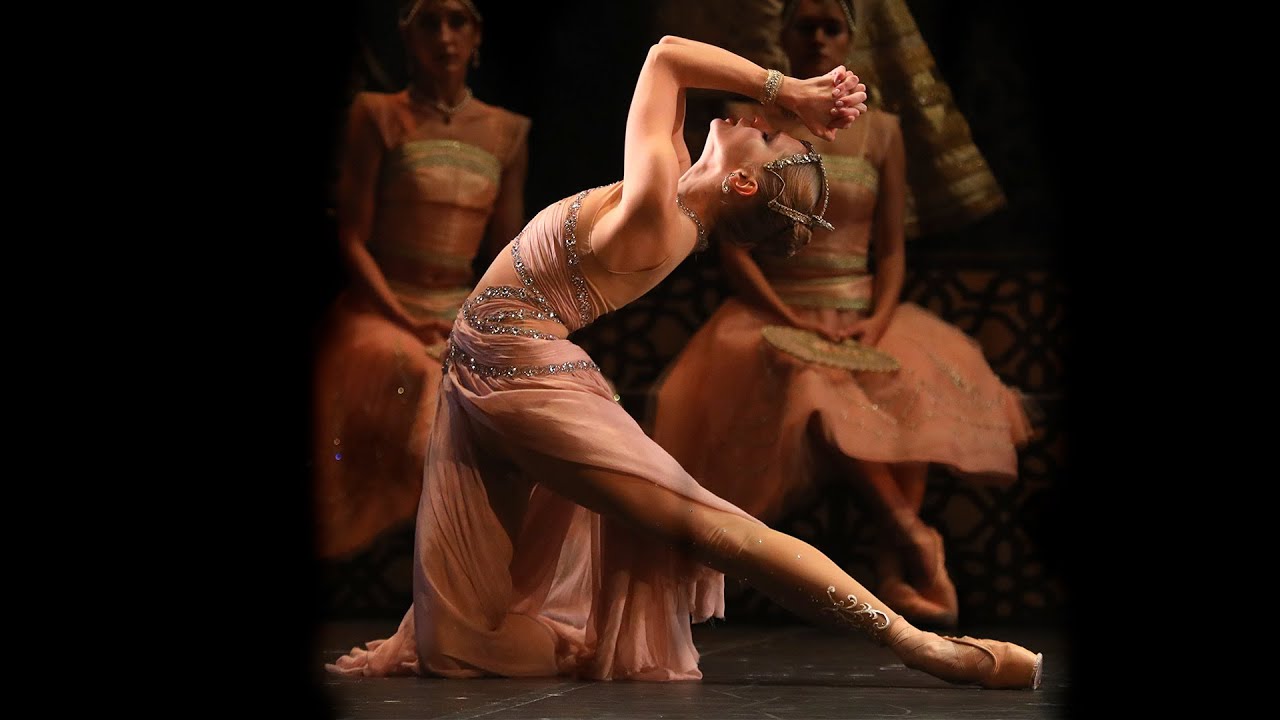 La Bayadère | Angelina Vorontsova as Nikiya | Mikhailovsky Theater 2019 (DVD / Blu-ray excerpt)