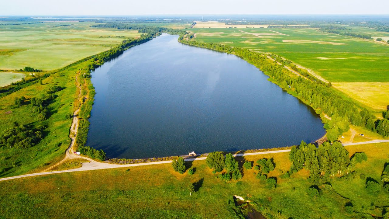 Брызгуновское водохранилище у деревни Жохово / Полёт на квадрокоптере