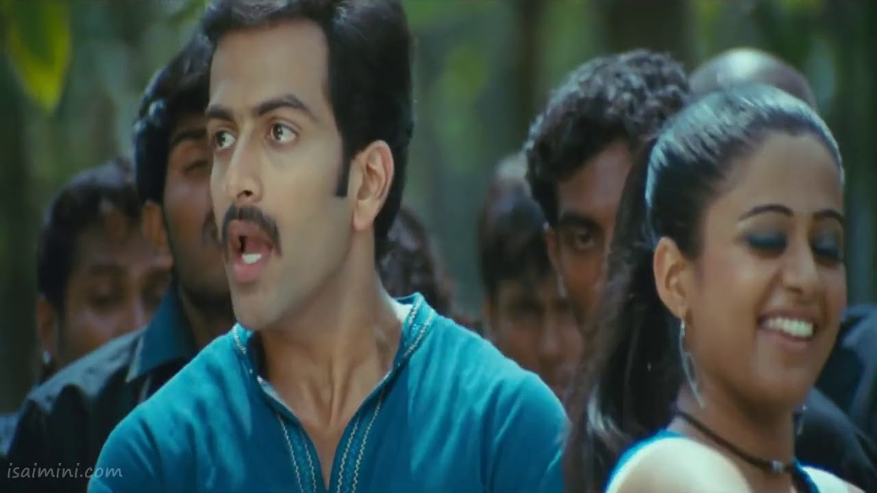 Pia Pia   Ninaithale Inikkum 720p HD