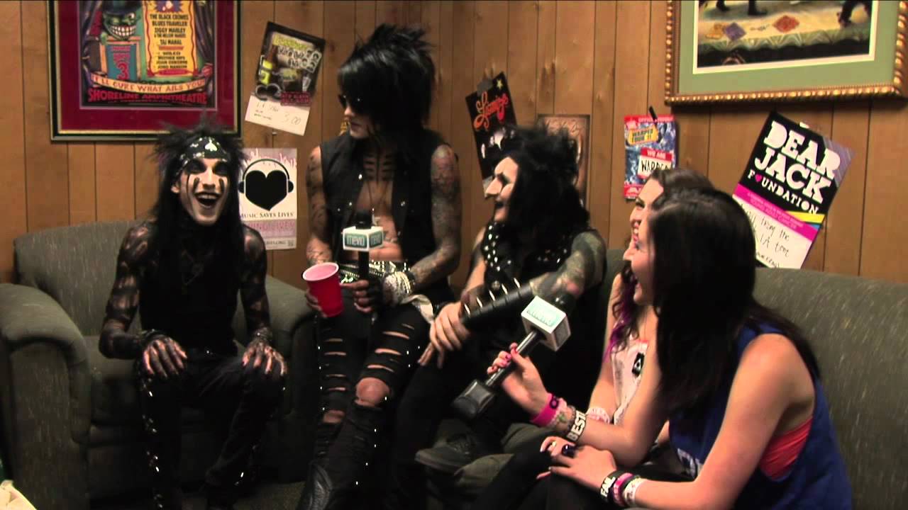 Jackie and Martina Interview Black Veil Brides