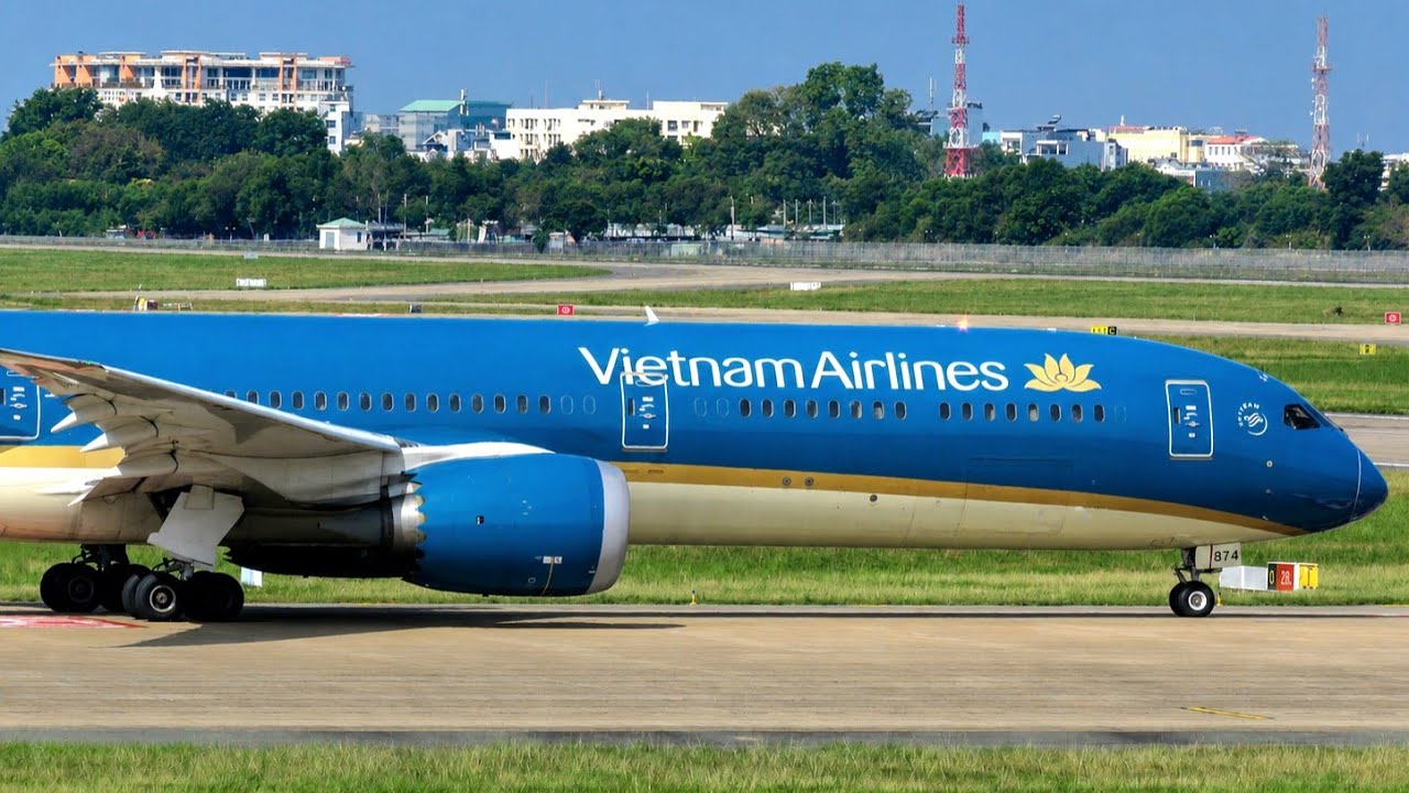 🇻🇳✈️ 15-minute close-up of the flight scene, with continuous takeoff, landing at Tan Son Nhat (SGN)