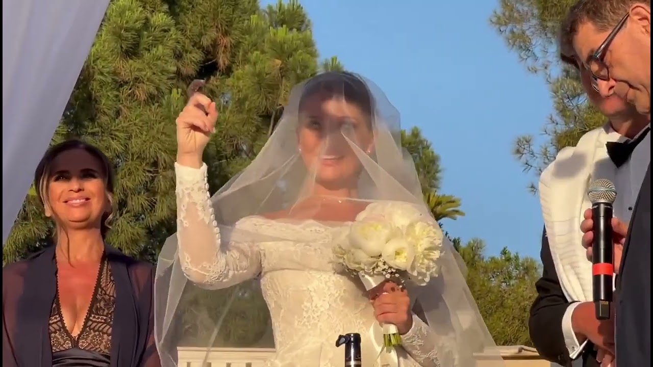 Matrimonio ebraico in Puglia di sposi francesi Giardino del Mago a Canosa