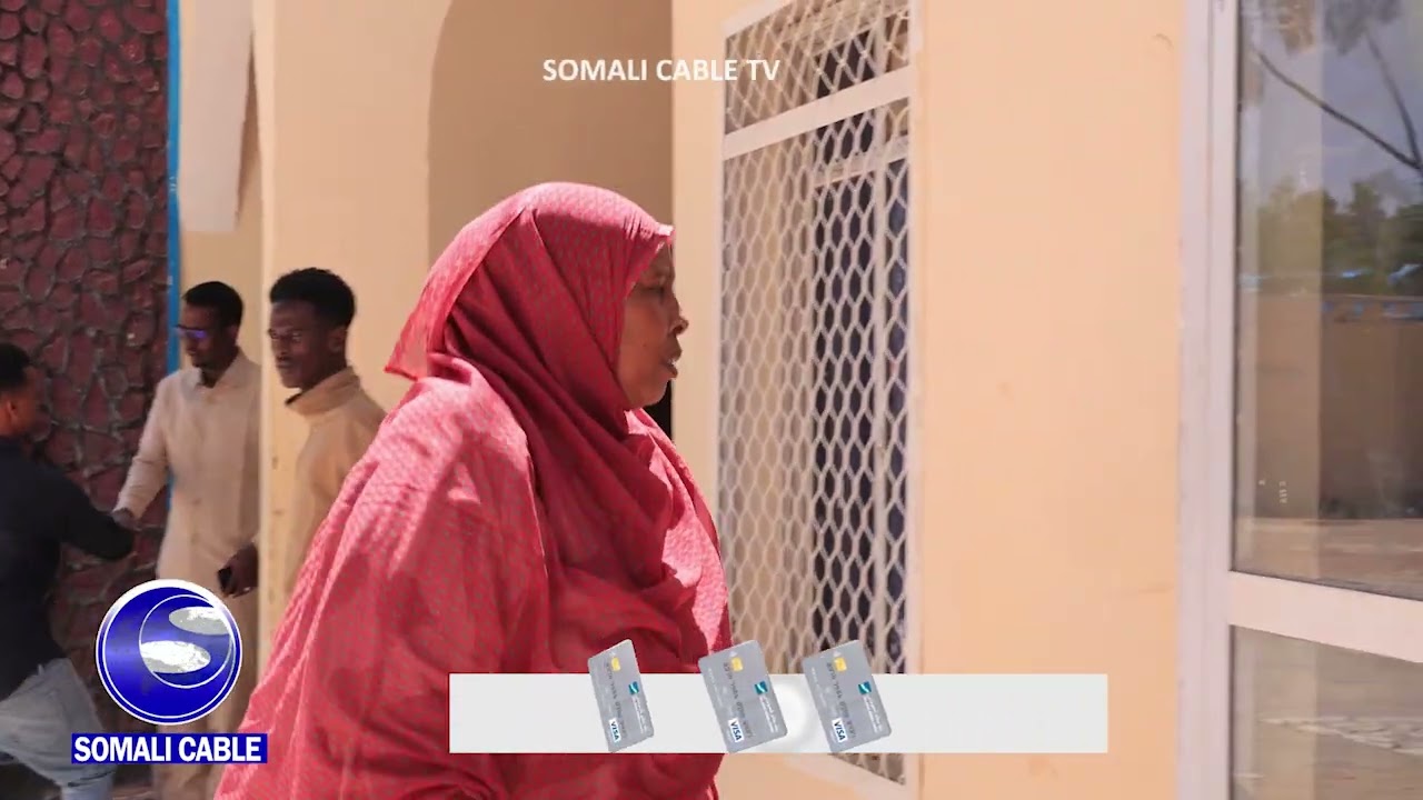 Gudoomiyaha Gobolka Hiiraan oo Xilka u kala Wareejiyay Gudoomiyihii hore ee Feer-Feer iyo Gudomiyaha