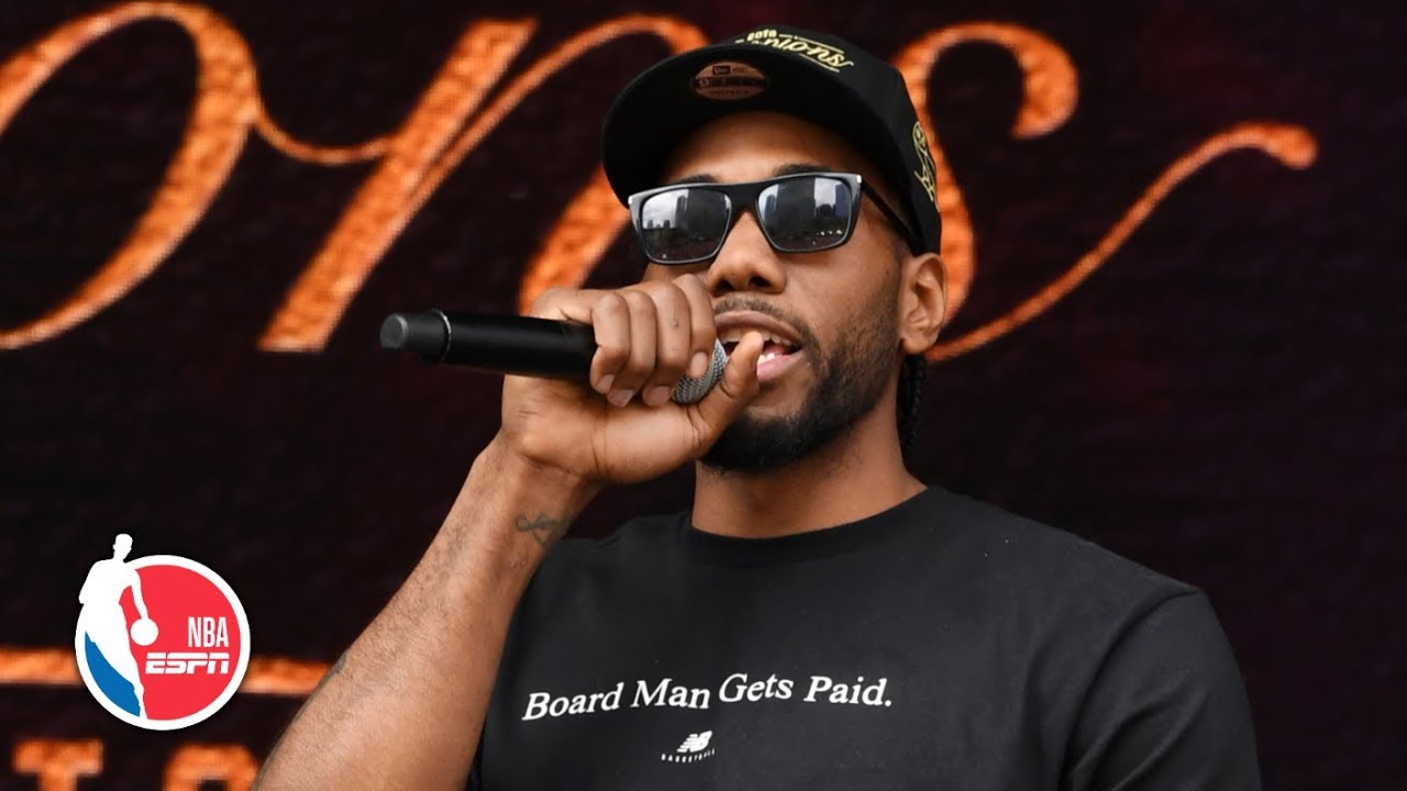 Kawhi shows off his laugh at Raptors’ parade | 2019 NBA Finals