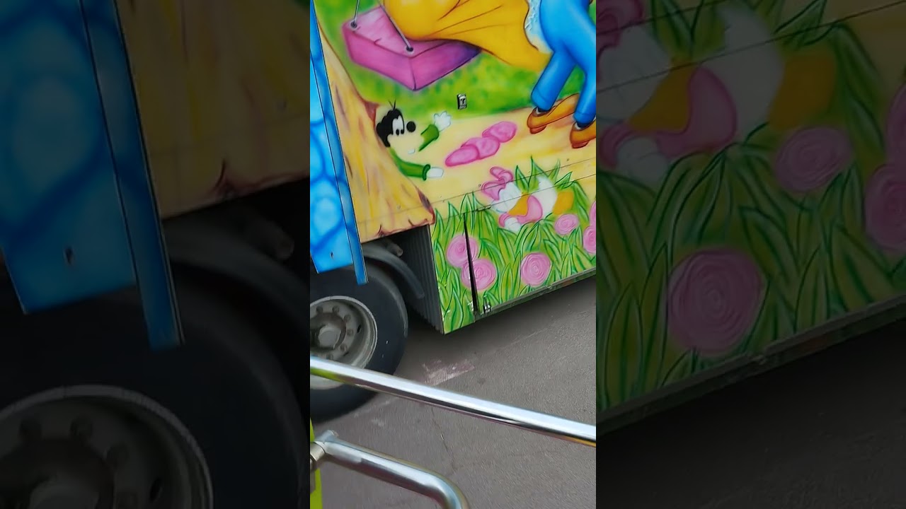 onride dragon disney feria canyelles barcelona 2024