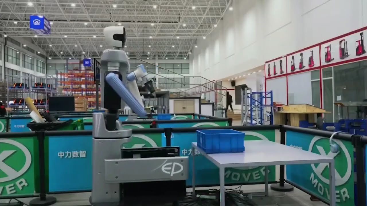 📦 Transforming Warehouse Logistics with Mobile Humanoid Robotics