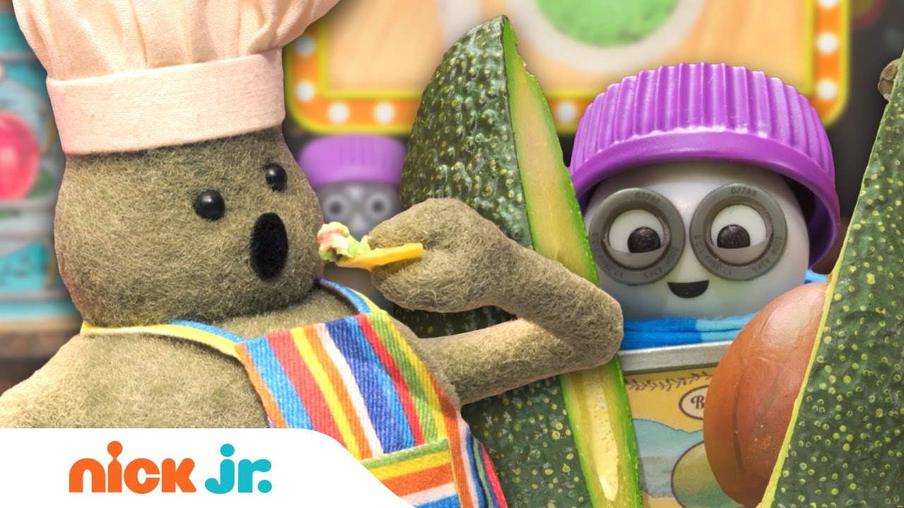 Tiny Chef Makes Guacamole for Soccer Party! w/ Olly | Nick Jr