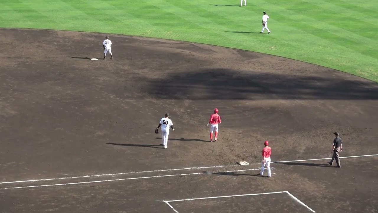 練習試合　広島東洋カープ 4 - 2 読売ジャイアンツ 　9回表【56】北浦投手　VS【54】西川内野手　センター前ヒット2026.2.15　沖縄セルラースタジアム（沖縄県那覇市）