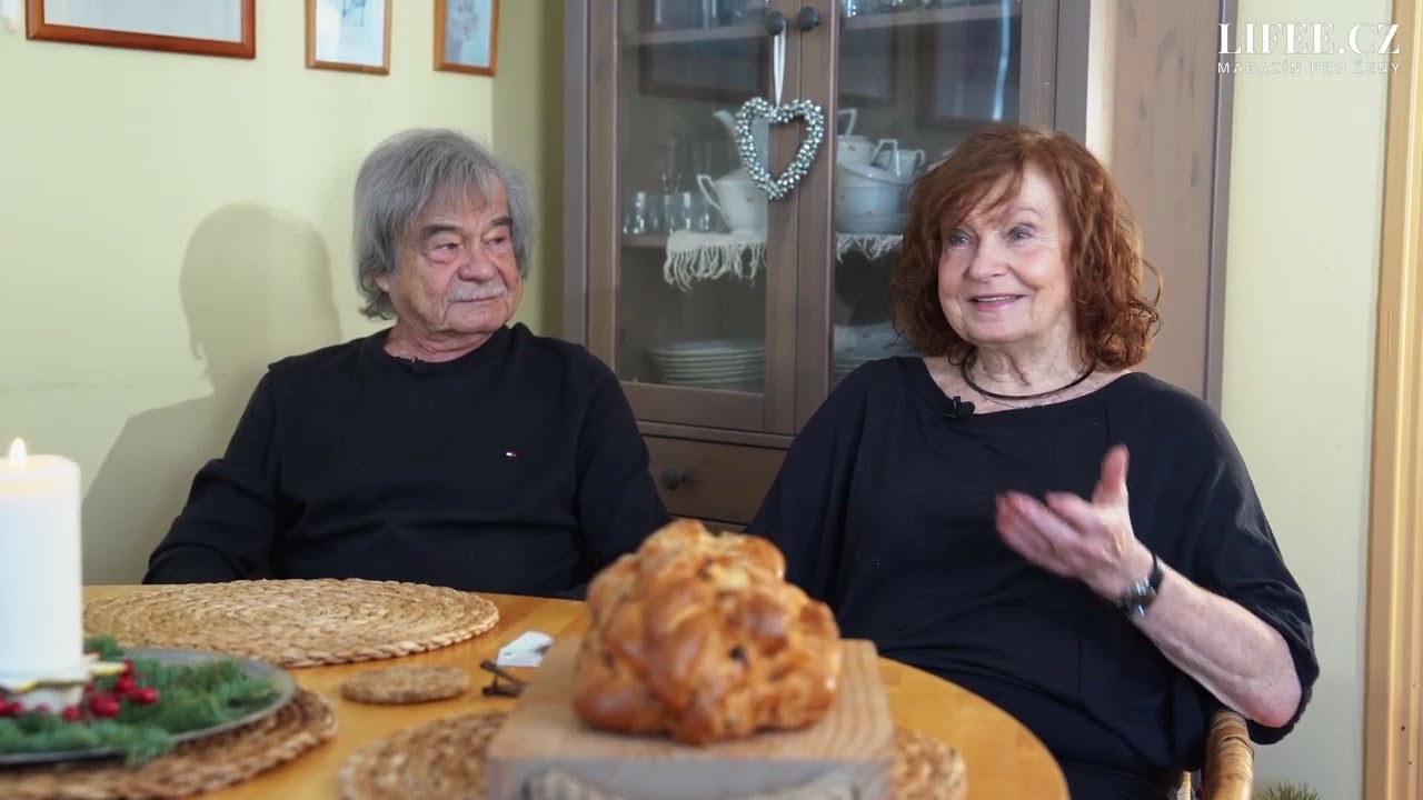 Vítejte ve vánočním bytě zpěváka Petra Rezka: S druhou manželkou si dopřáli každý svůj pokoj