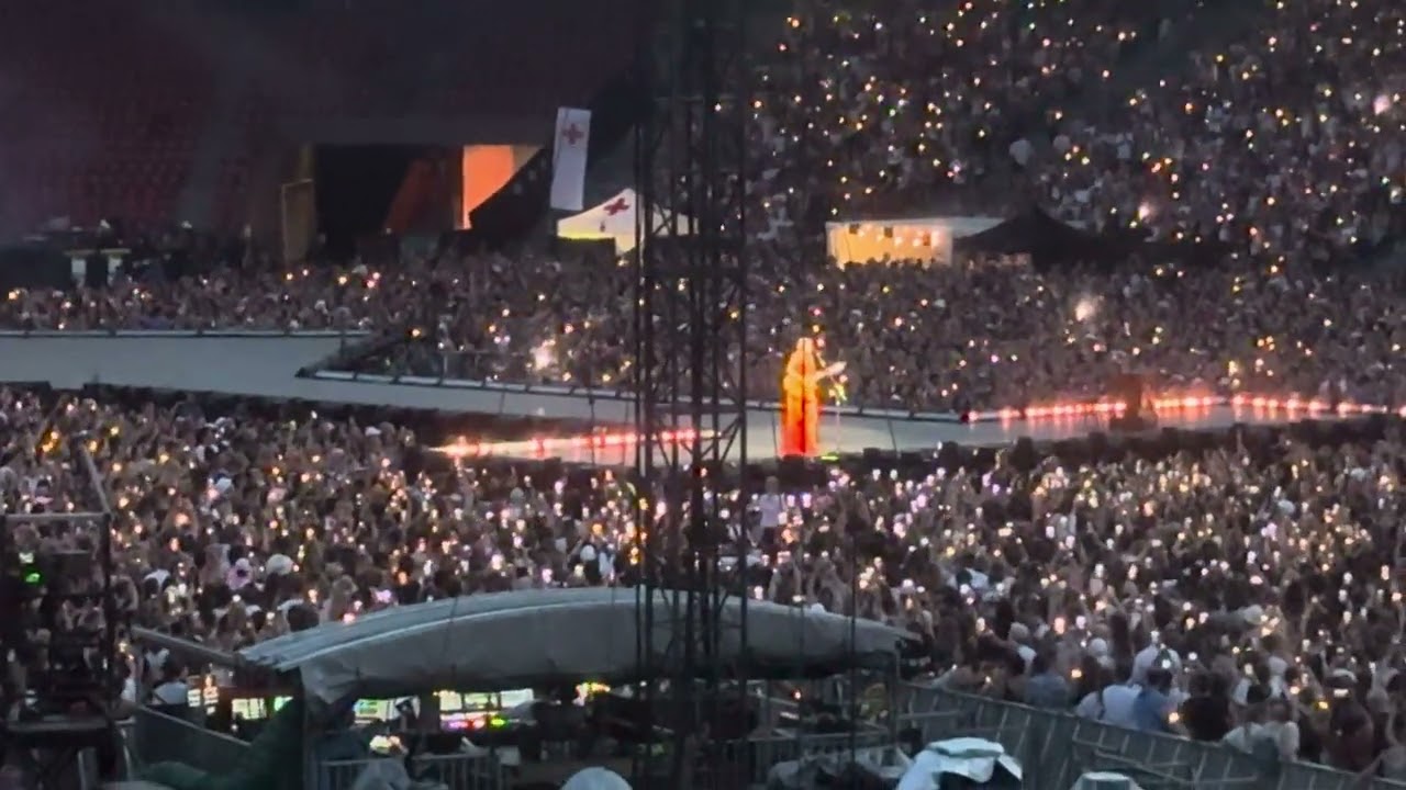 Taylor Swift – right where you left me / AYHTDWS (surprise song #1) | 09.07.2024 Zurich | CT