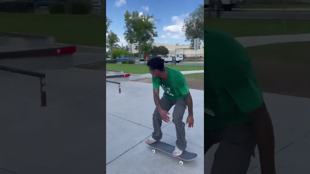 5050 grind manny to blunt with a &ldquo;Hot Pocket&rdquo; it is time to chill for a while. #skateboarding
