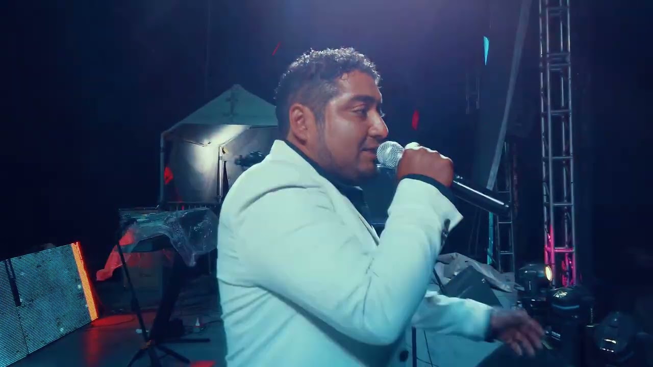 LA ESCUELA DEL AMOR - LOS CHEOS EN VIVO 2026