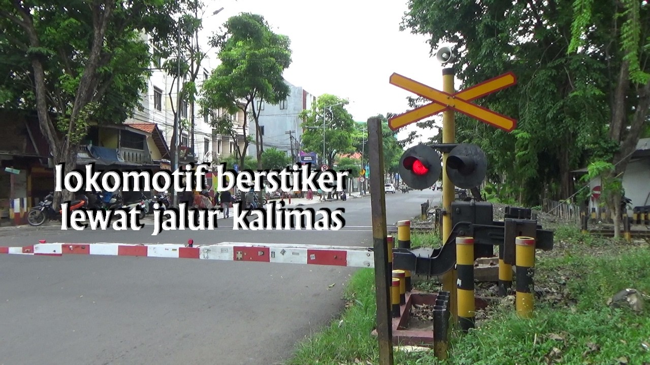Fantastic kereta barang kontainer lokomotifnya stiker nataru 2025 2026, ada lokomotif merah biru