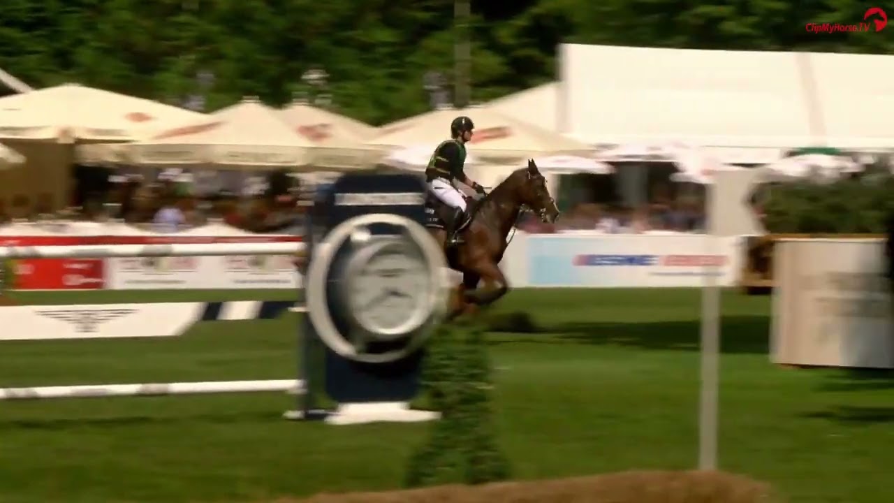 Julia Krajewski & Amande de B‘Neville siegen im CCI4* Preis der Familie Prof. Heicke