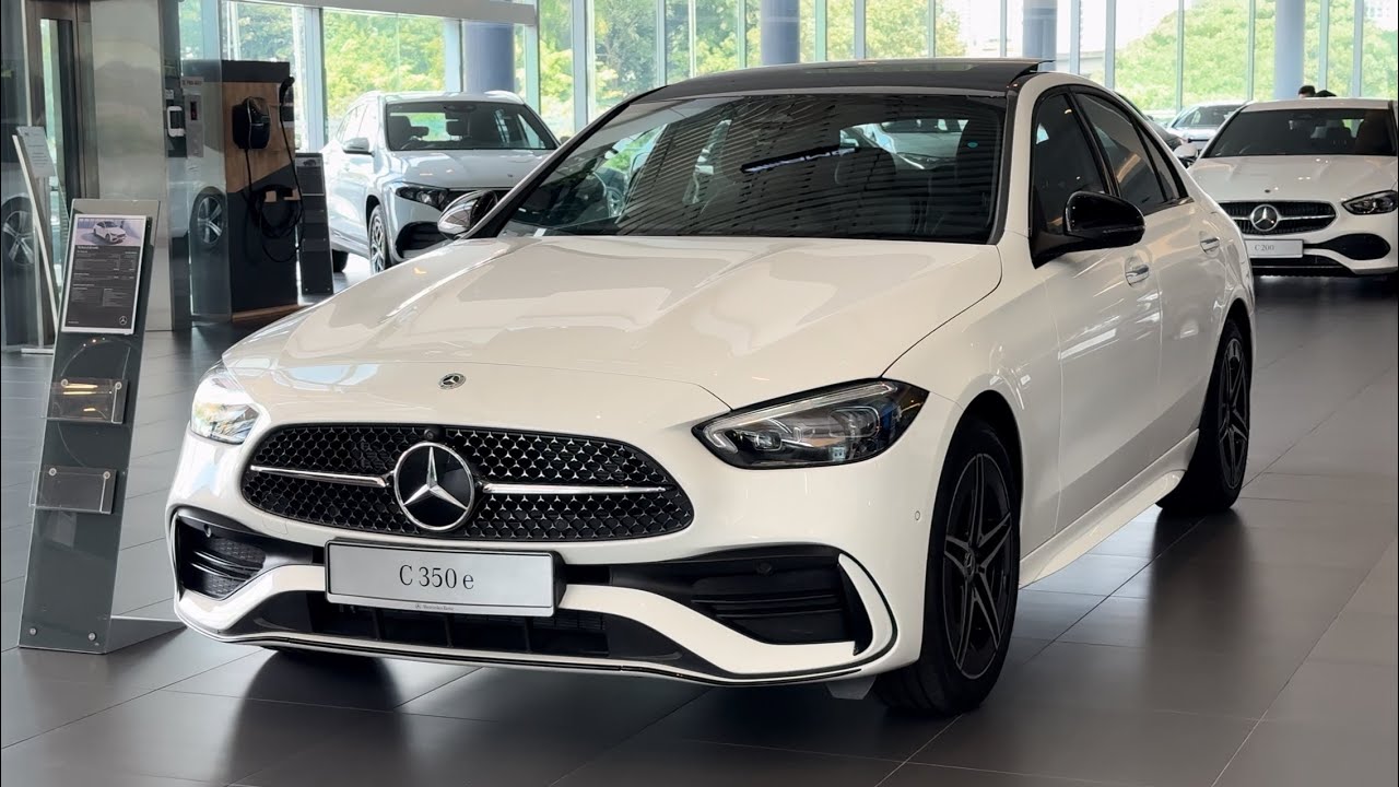 New! Mercedes-Benz C350e AMG Line in Polar White!