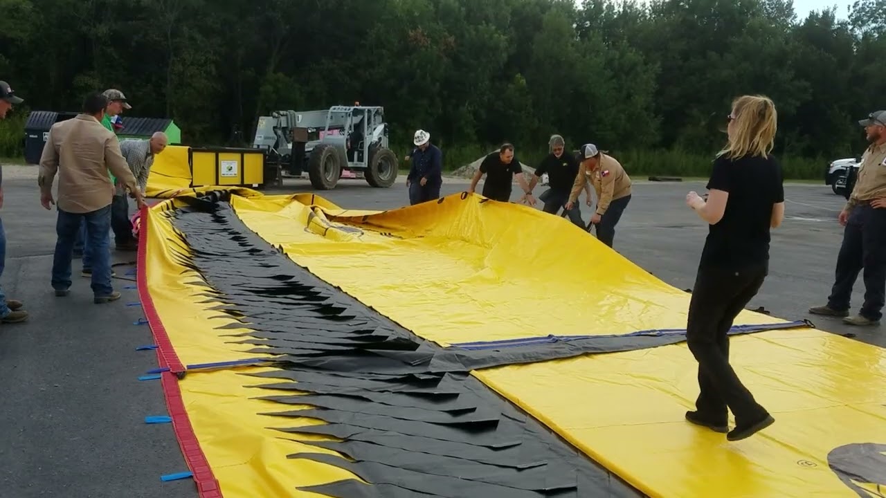 Quick Dam Outdoor Water Force - Portable Self-Rising Dam/Flood Protection