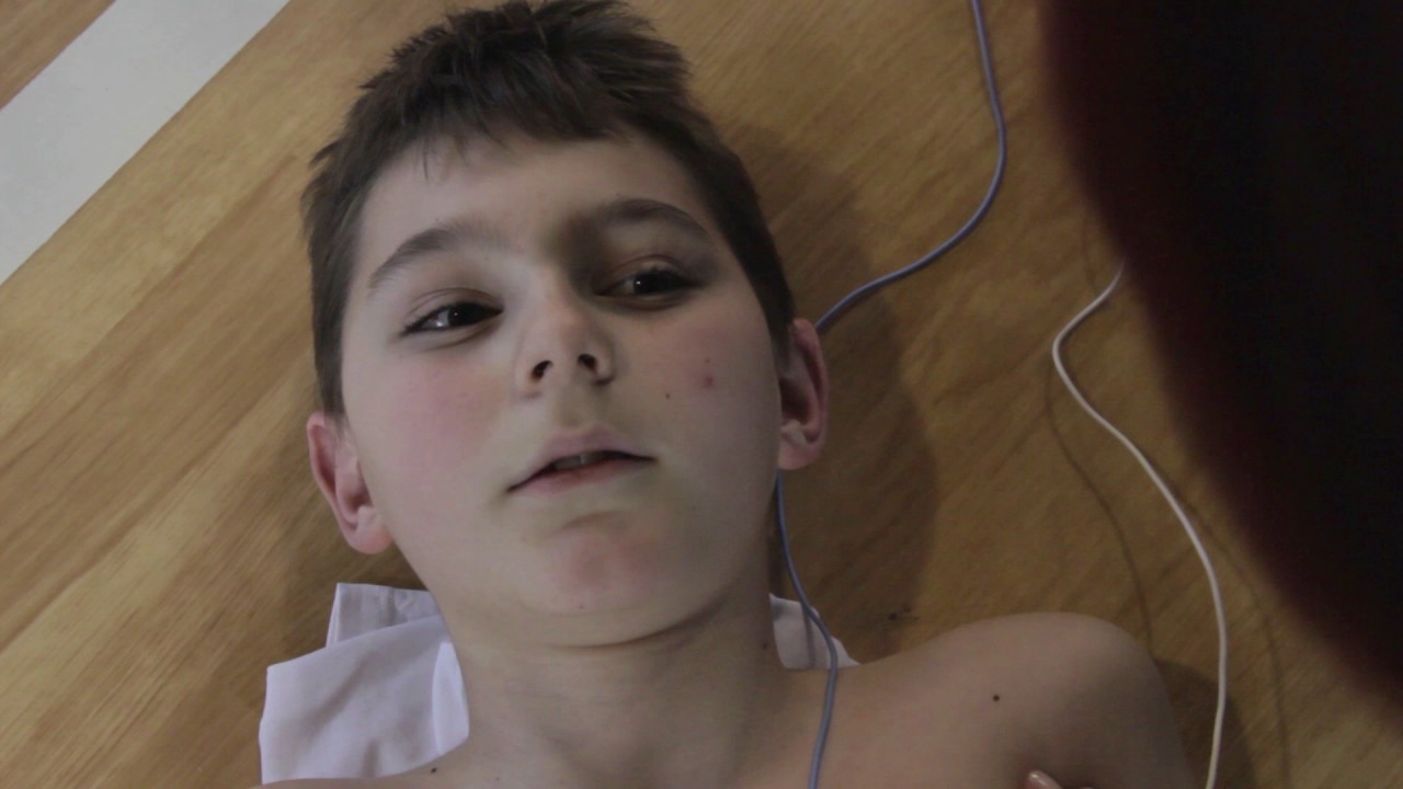 Come Salvare un Ragazzino con il Defibrillatore?