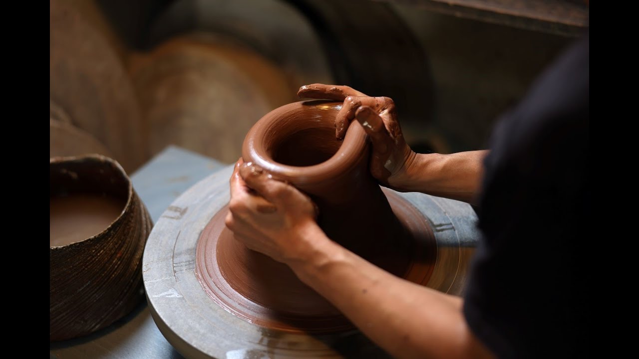 What is Bizen pottery 