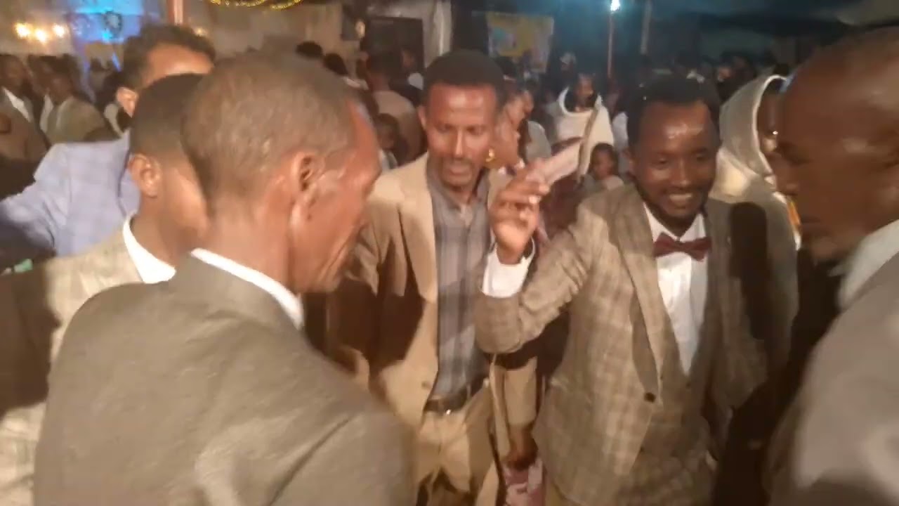 ድምፃዊ ገዛኢ ነጋሸ ናይ መርዓ ኣቦ ወርዒ