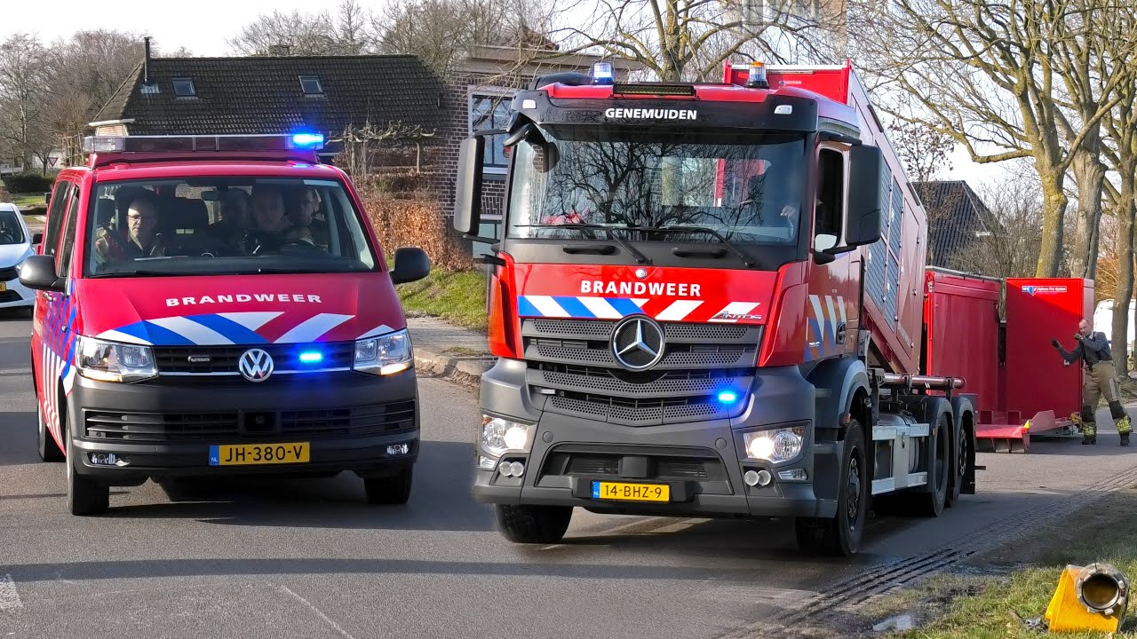 GRIP 1 Zeer Grote Brand in Sint Jansklooster bij Rook Pijpleidingbouw | Brandweer met spoed in actie