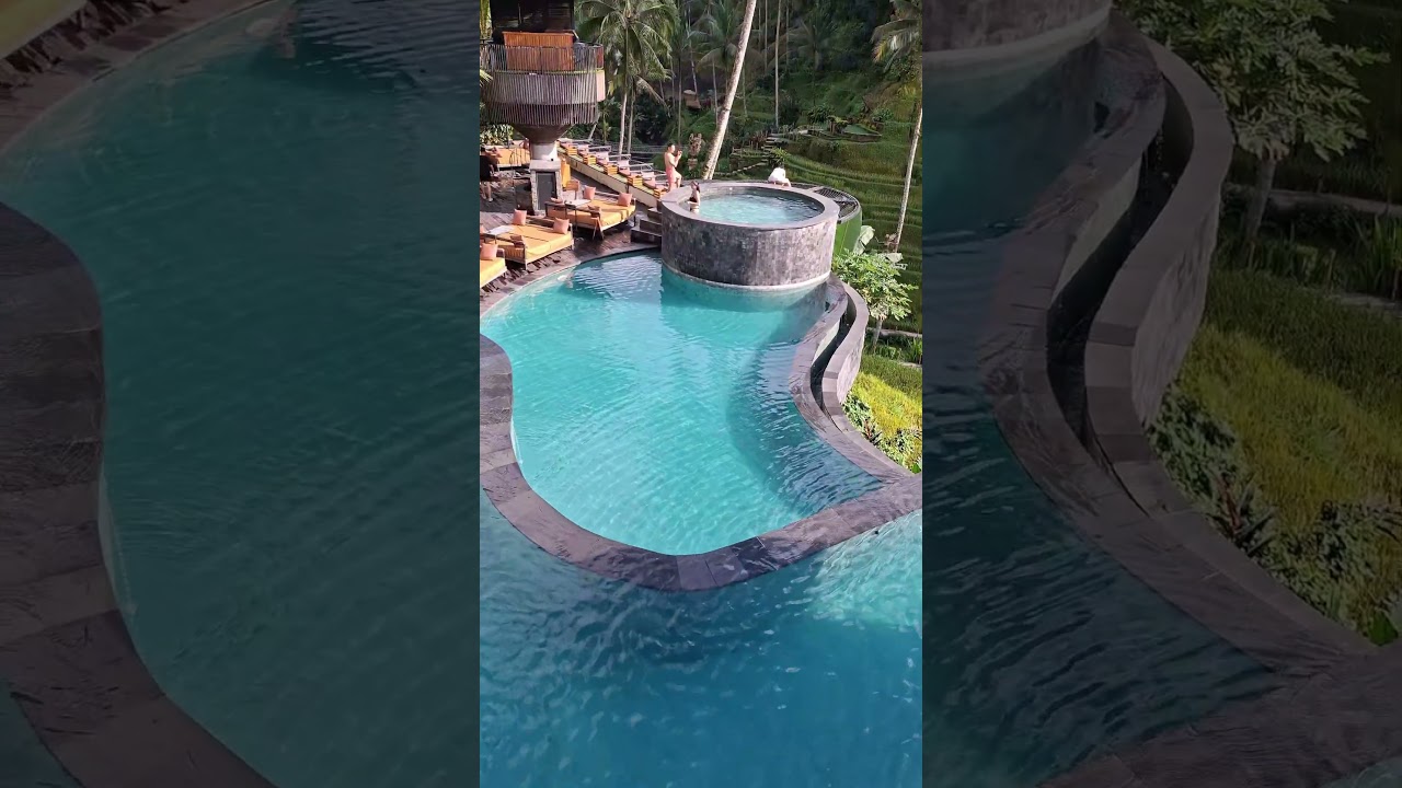 Cretya,Ubud floating breakfast