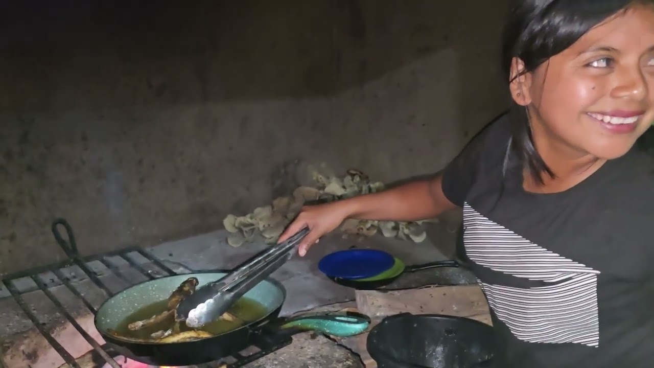 Heydi Se Puso A Freír Los Pescados😱 Le Demuestra A Su Marido Que Ya Sabe Cocinar