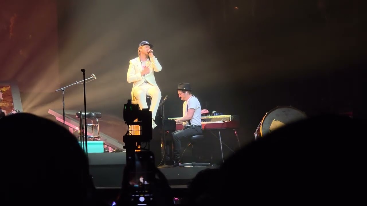 Donna  The Lumineers Pepsi Center 18/10/2025 