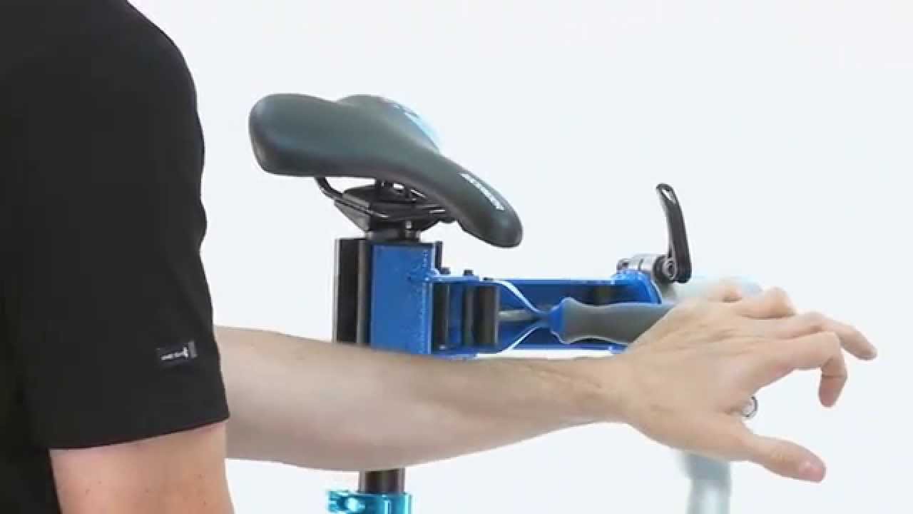 Pied de reparation v&eacute;lo - Atelier Decathlon