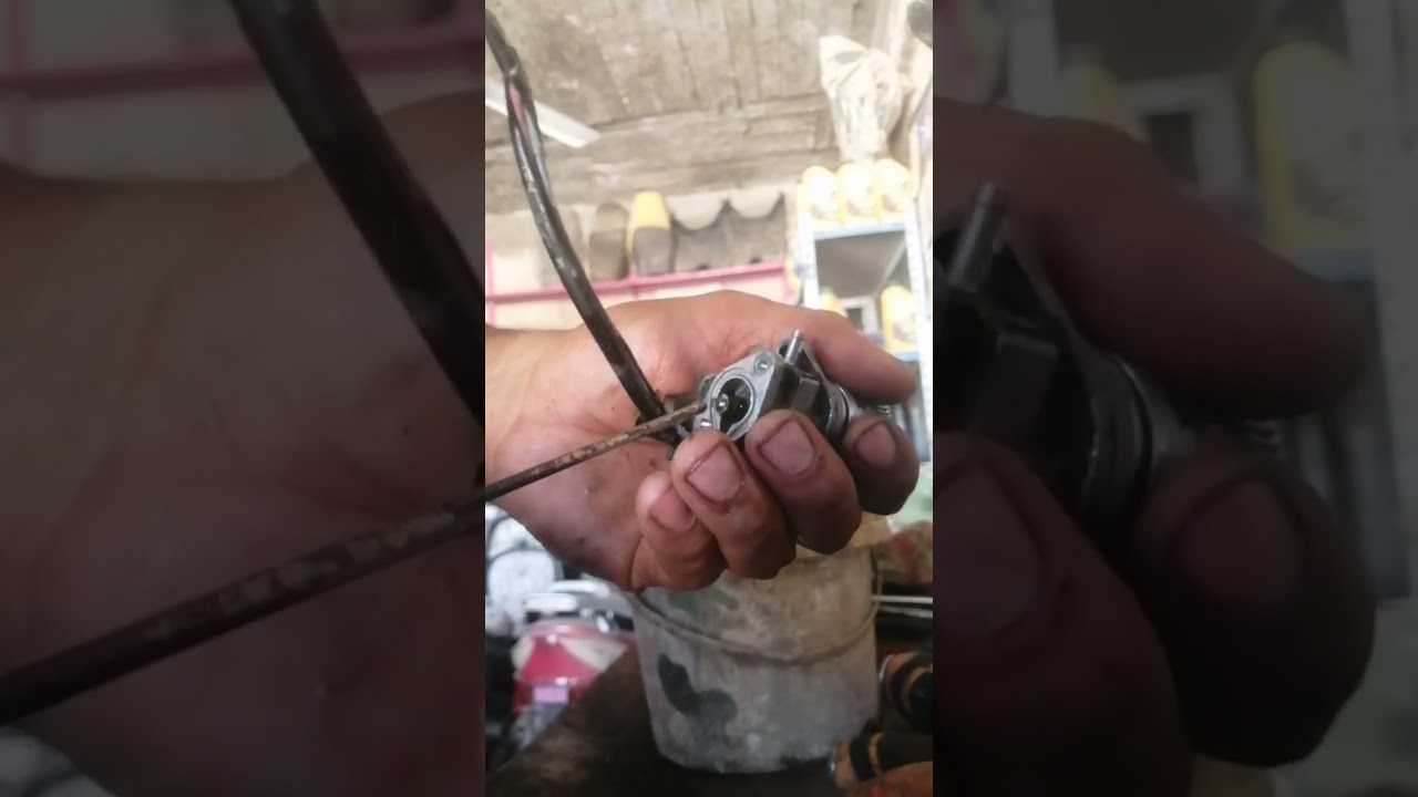 تصليح دراجه (منغولي) ماتصعد دهن وتنظيف الاويل بم🔧🔧