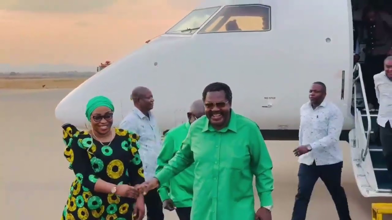 Hivi ndivyo Dkt Nchimbi Alivyotua Ndani ya Songea Leo