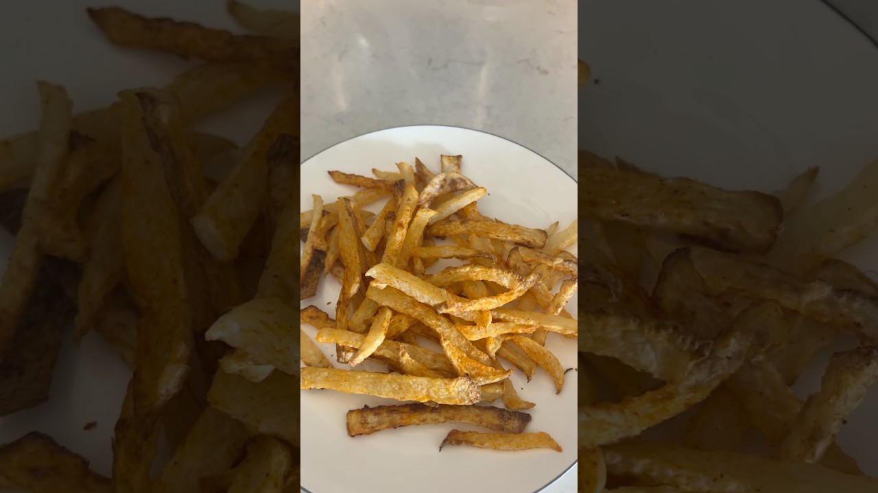 Crunchy, golden perfection with a hint of sweetness&mdash;air-fried jicama fries, the guilt-free snack✨🍟