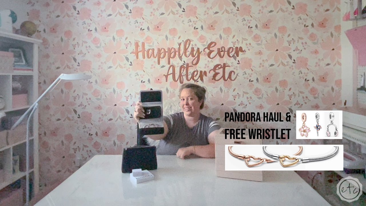 Pandora Haul FREE Wristlet 2022 (Heart Closure Bracelet, Cherry Blossom, Headphones & Pinwheel Charm