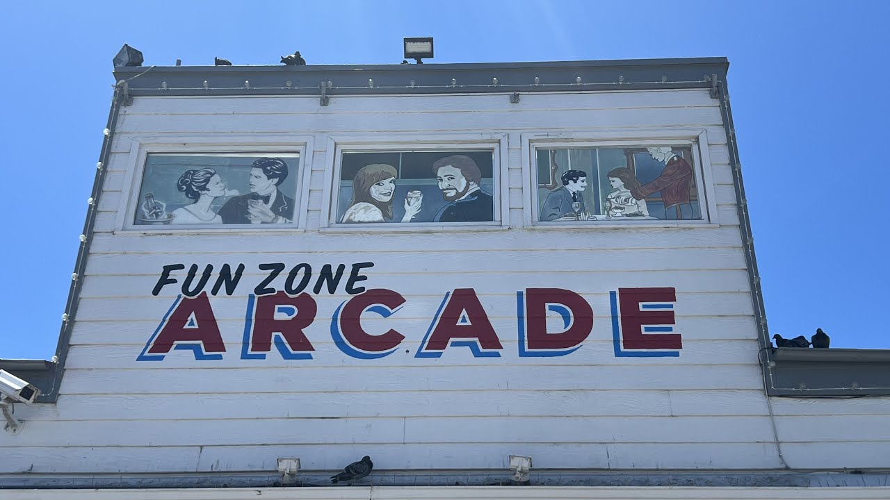 Nostalgic Pac-man and Balboa Fun Zone Arcade Tour (Newport Beach, California)