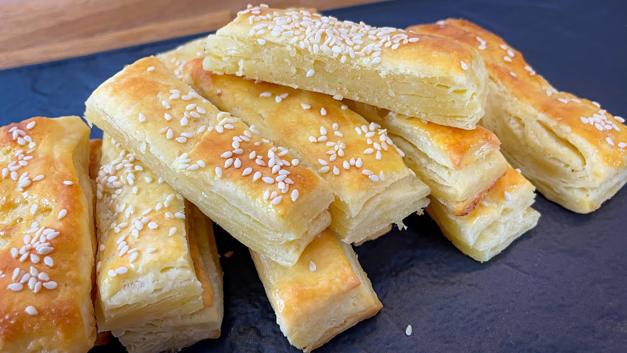 Ako volite lisnato pecivo, onda je ovo pravi recept za Vas - Brzi puter stapici   CooKing Recepti