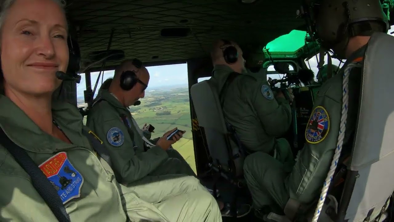 Huey.co.uk - Huey UH-1H Flight Experience.