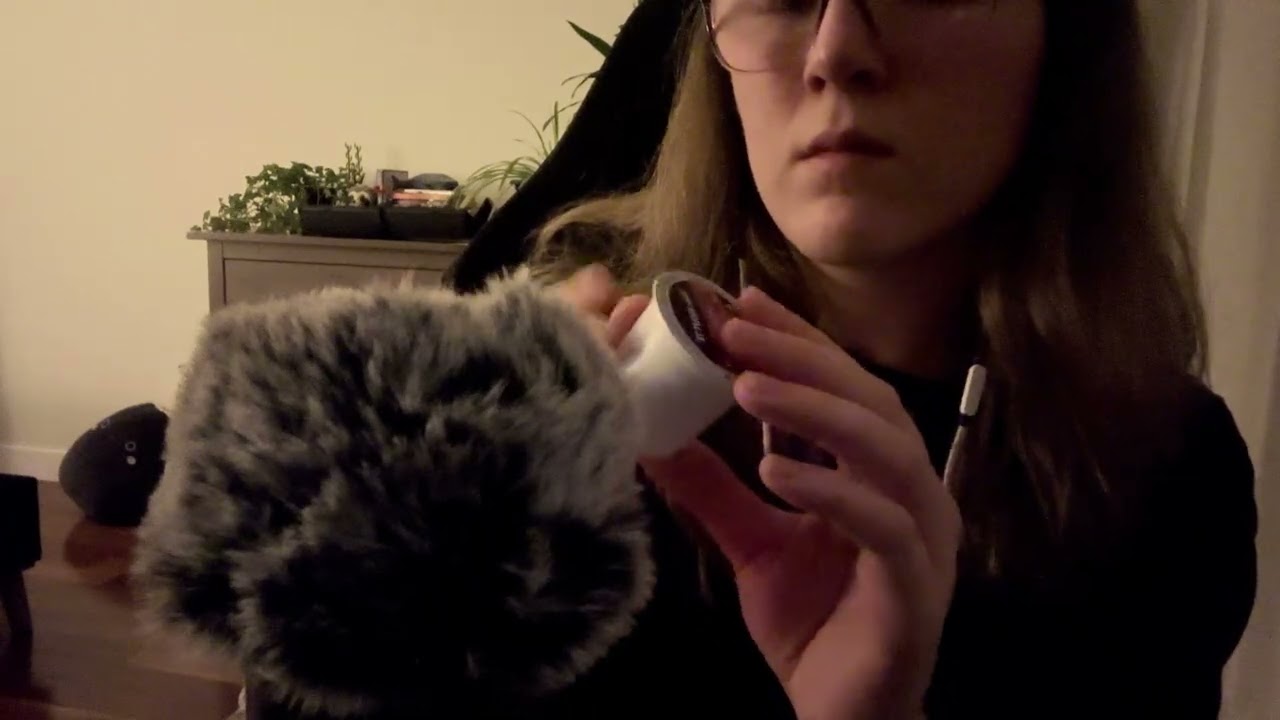 ASMR | Triggers on random items (minimal talking)😙