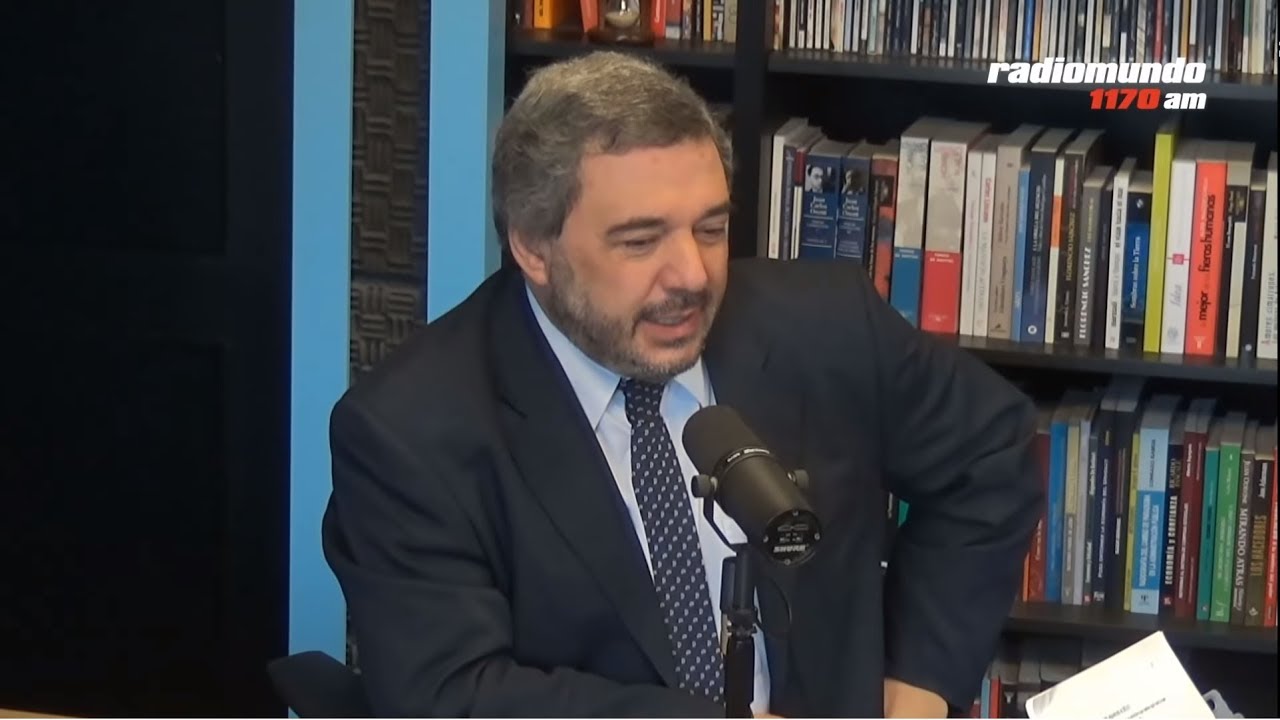 Mario Bergara defendi&oacute; intervenci&oacute;n del Banco Central para evitar subas abruptas del d&oacute;lar