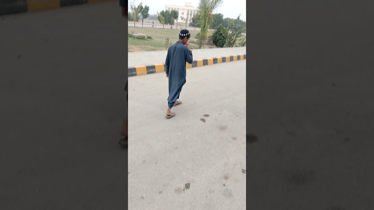 Visit to Jamia Farooqia Phase 2 Mosque Or canteen Breakfast۔جامعہ فاروقیہ کی مسجد کی اورکینٹین part1