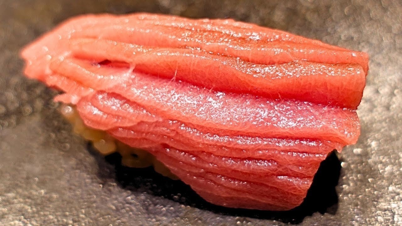 唸るほどに旨い隠れた穴場店！名店出身の若大将が赤酢シャリで握る食べ応え抜群の江戸前寿司【鮨 たかまさ】