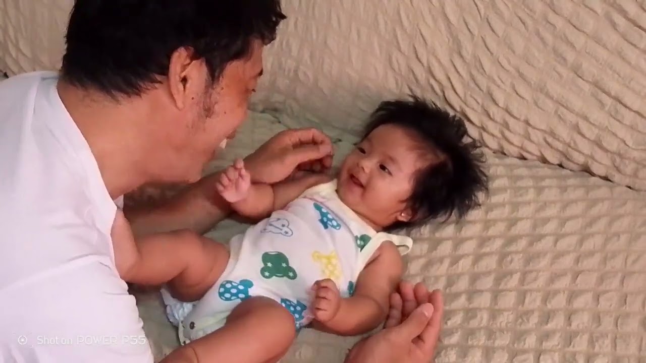 Daddy and cute baby Arabella Kulitan time. 