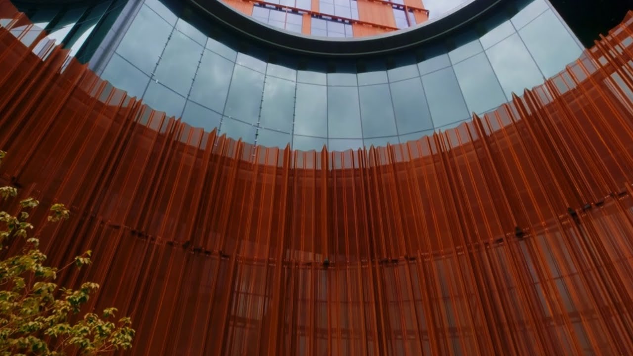 How was the Victorian Heart Hospital built to innovate?
